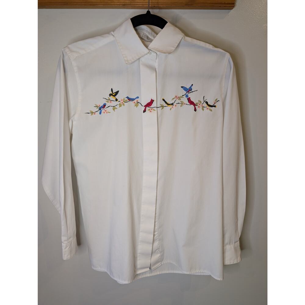 Orvis Vintage White Bird Embroidered Button Down Shirt Blouse Cottagecore 6